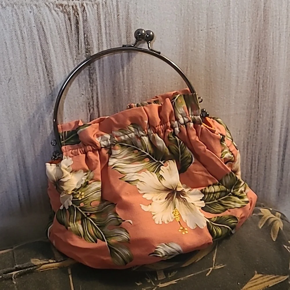 Ky's unique vintage Hawaiian pink floral fabric metal handle clutch purse